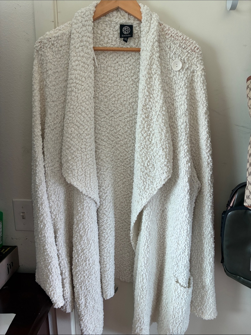 bobeau Cream Open-Front Bouclé Cardigan